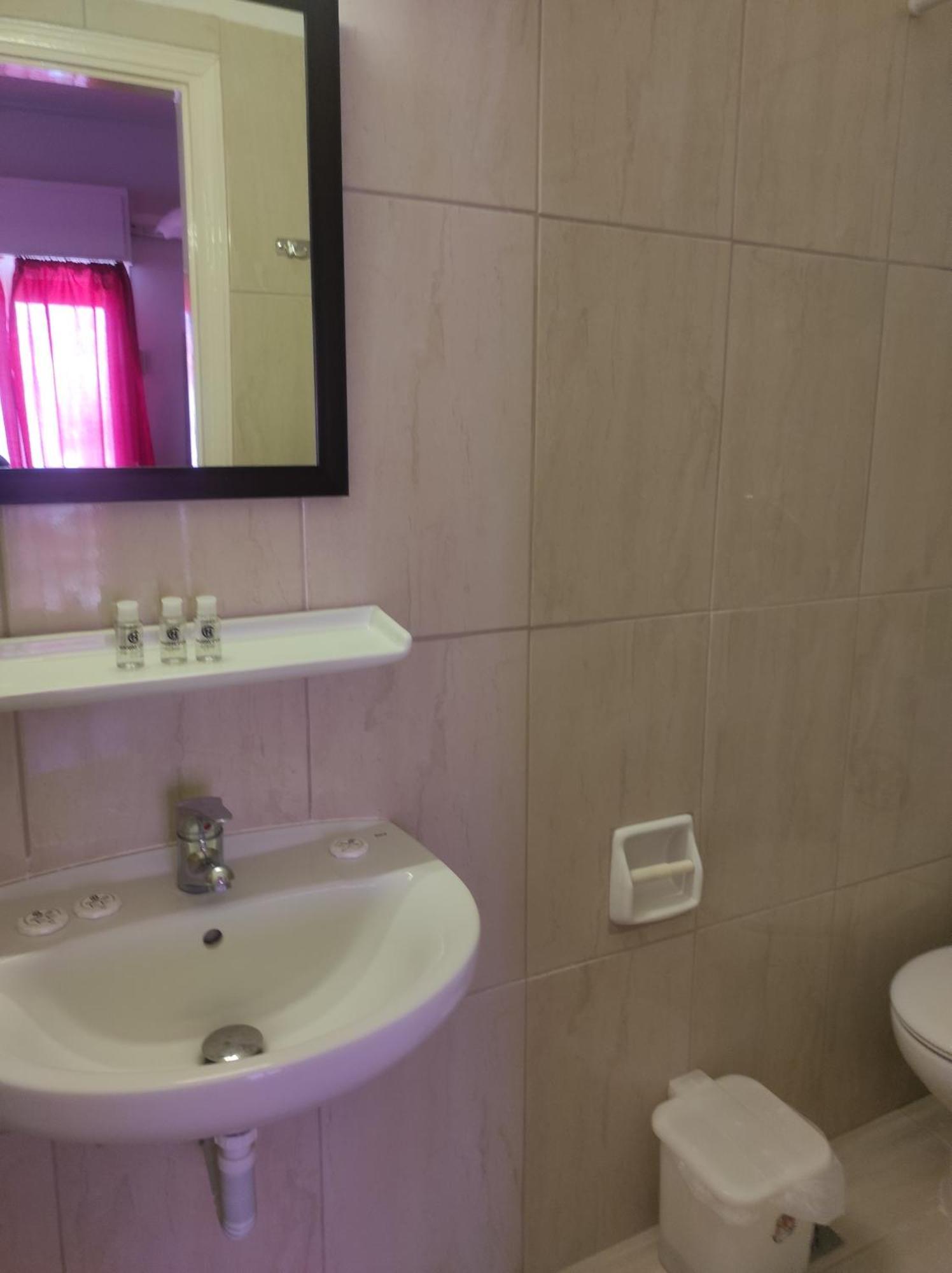 לאוטרה אדיפסאו Saint George Hotel מראה חיצוני תמונה